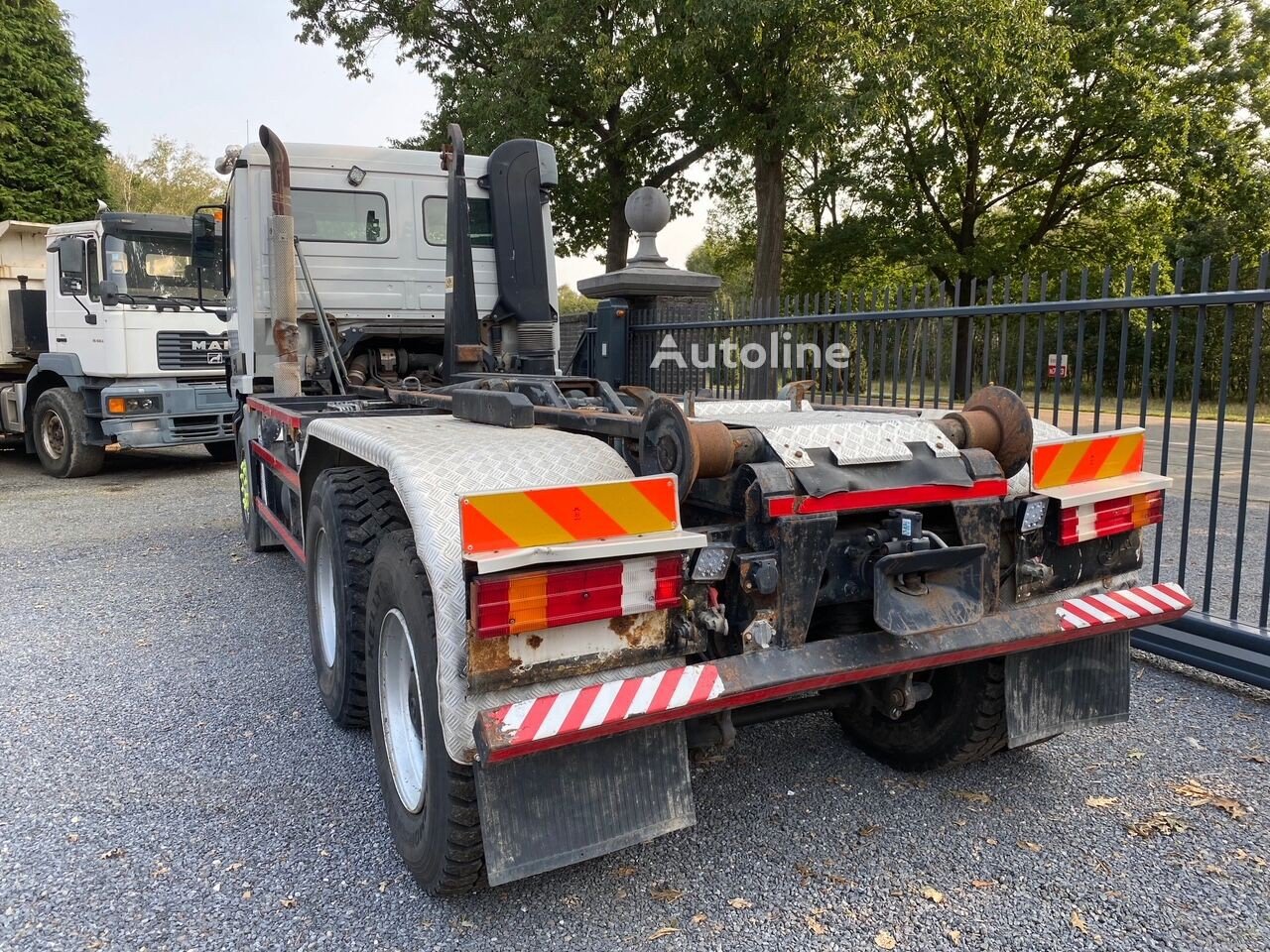 Mercedes Benz (Actros 3340 (6×4) )