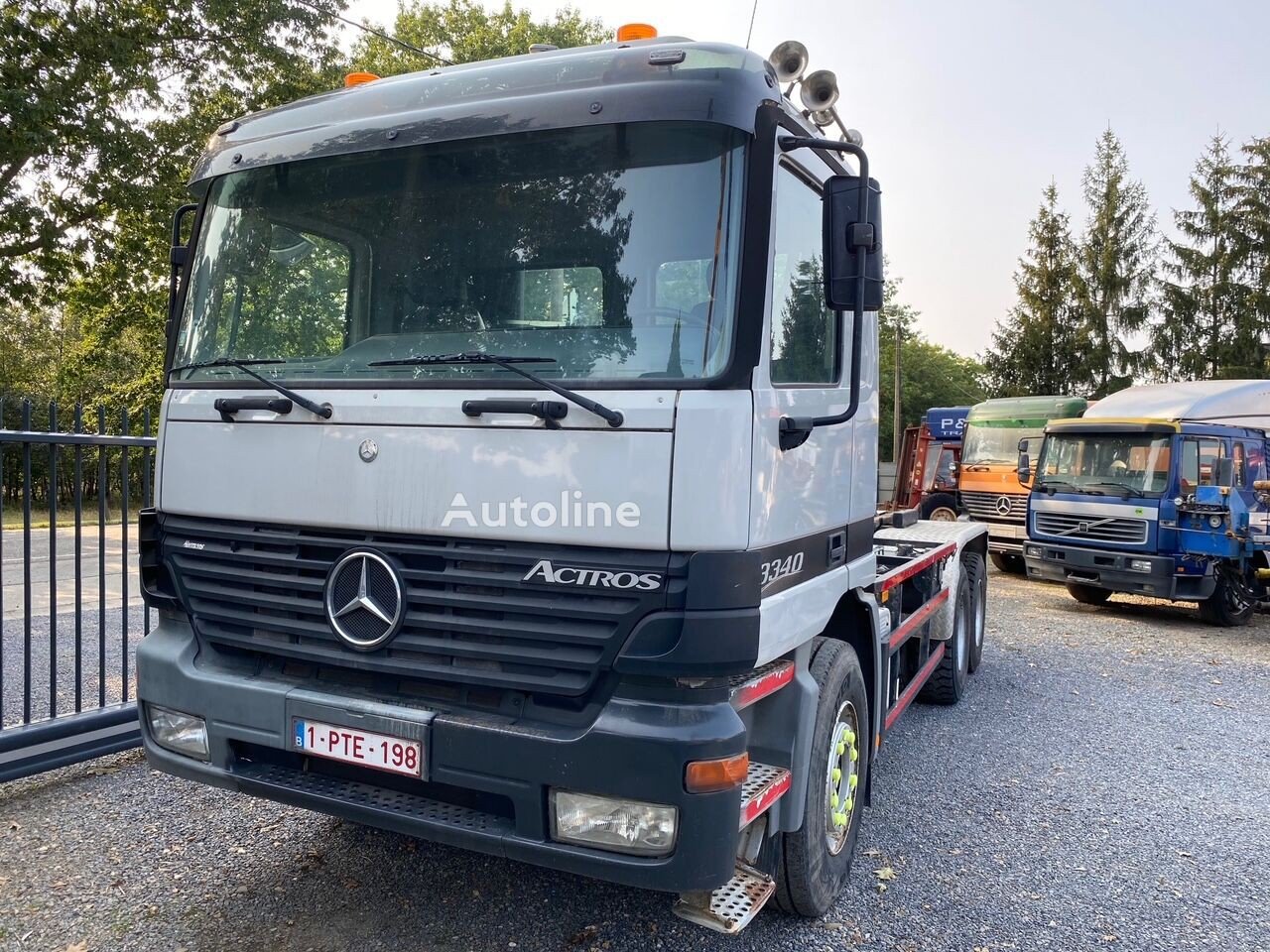 Mercedes Benz (Actros 3340 (6×4) )