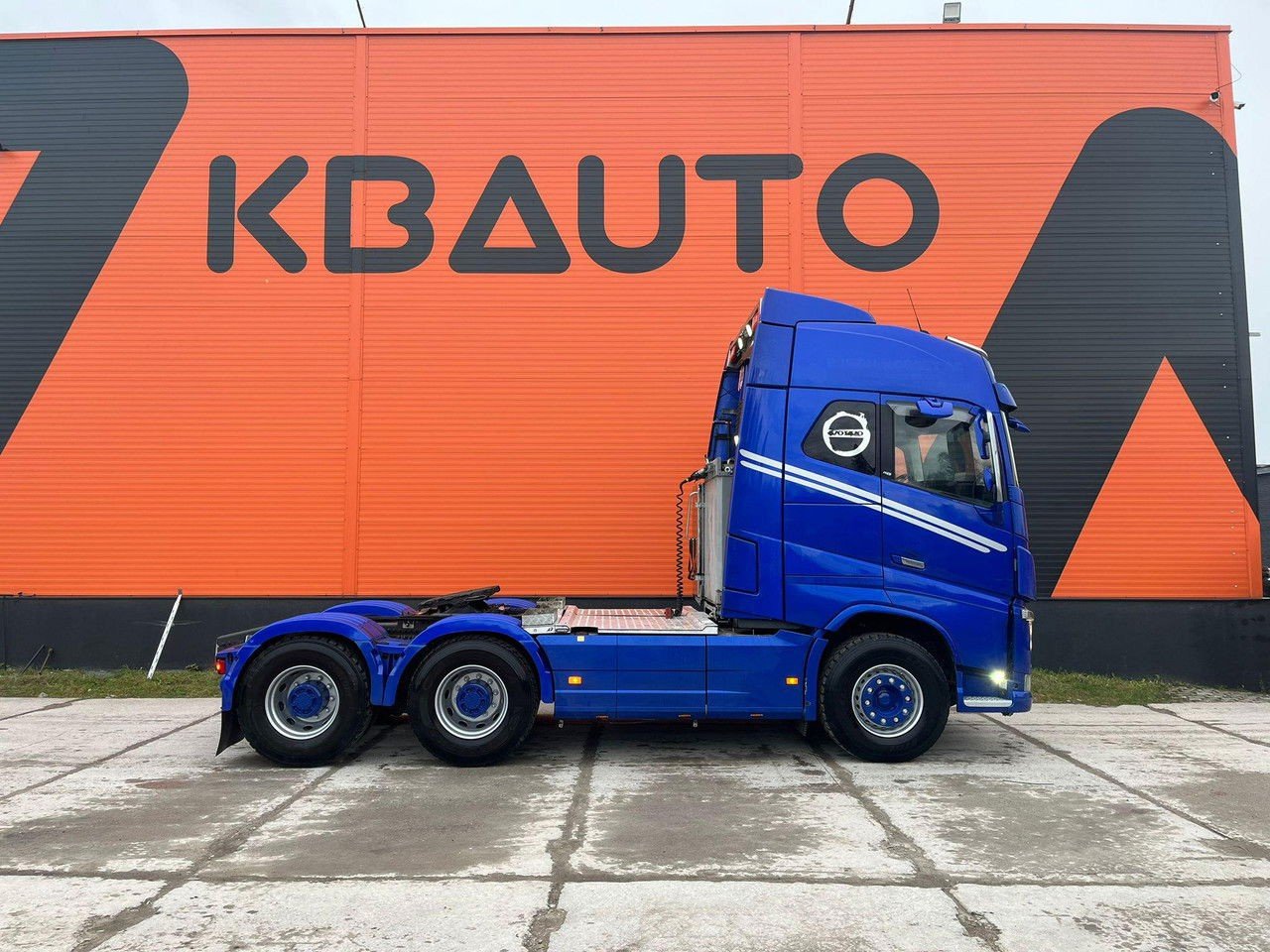 Volvo FH 16.750 6×4 Retarder + Hydraulics + Tandem Axle Lift (16.750 FH )