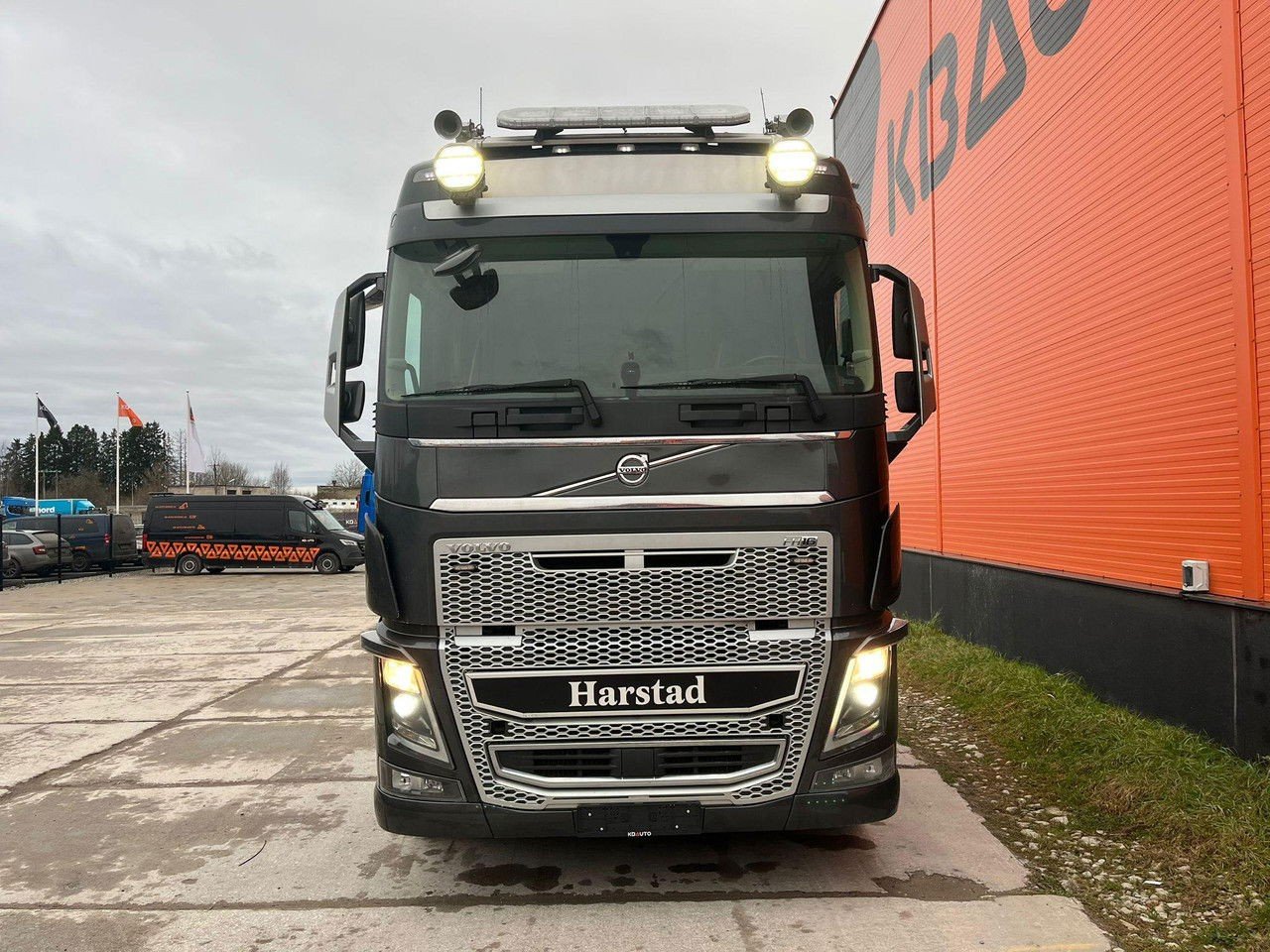 Volvo FH 16.750 6×4 GCW 70 ton + Retarder + Hydraulics + Tandem Axle Lift (16.750 FH )