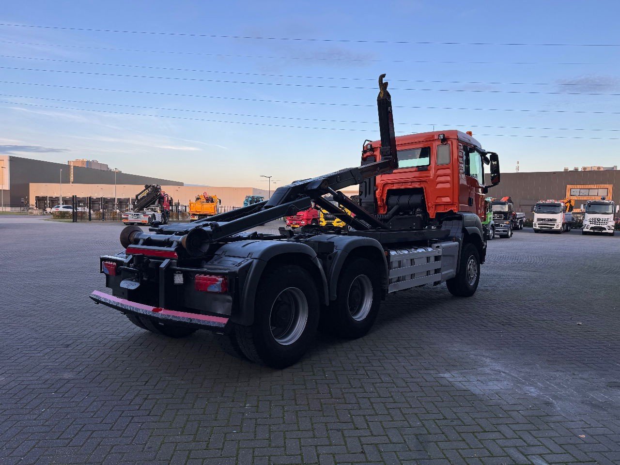 MAN TGS 33.500 BB 6×4 Hooklift Euro 6 (33.500 TGS )