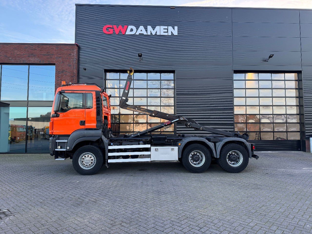 MAN TGS 33.500 BB 6×4 Hooklift Euro 6 (33.500 TGS )