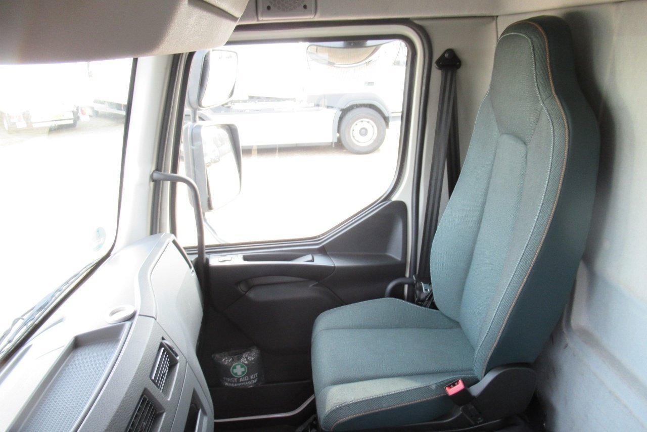 Volvo FL 240 Schuifzeil + Klep 1500 kg Euro 6 (240 FL )