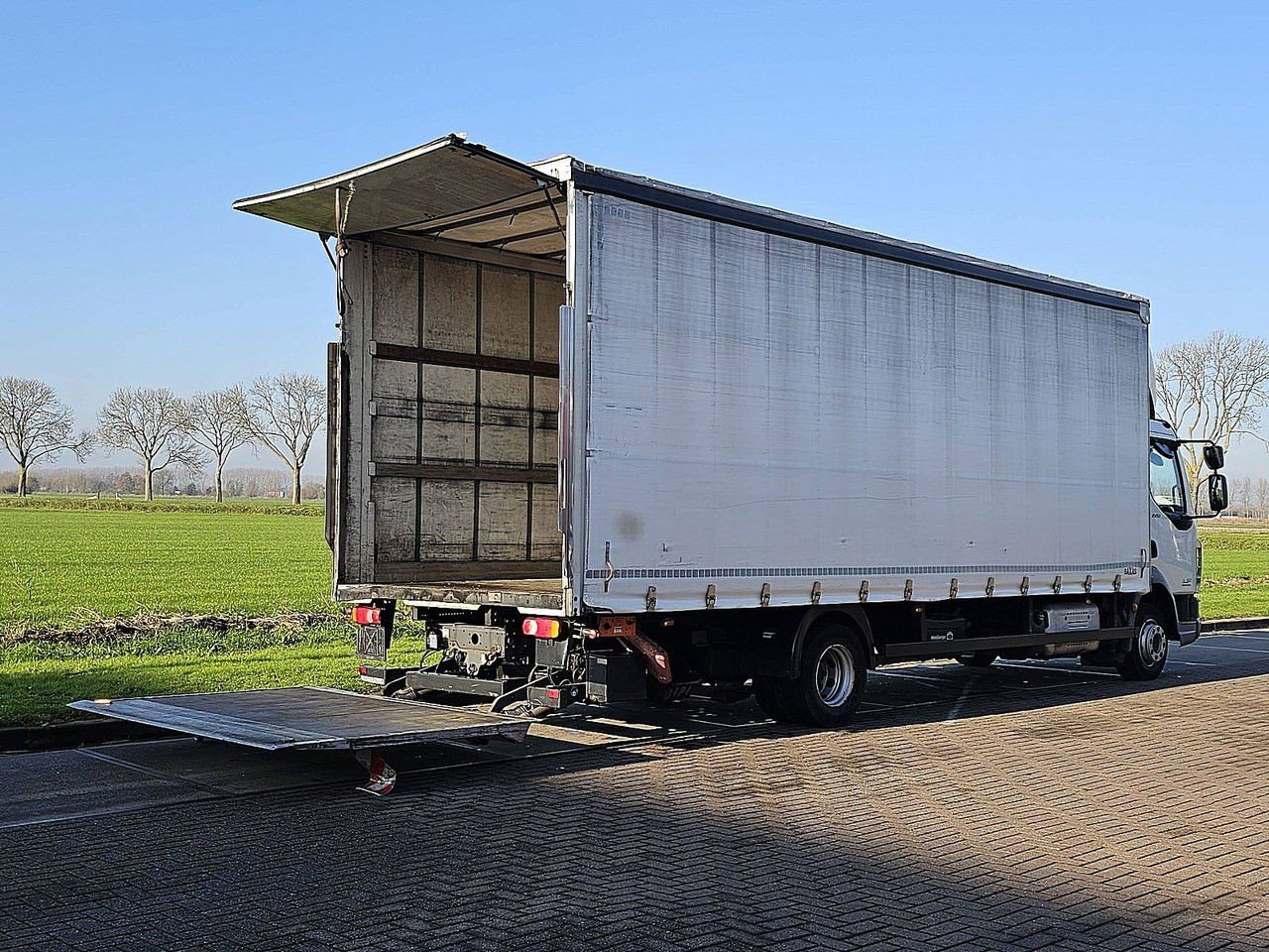 DAF LF 220 (220 LF )