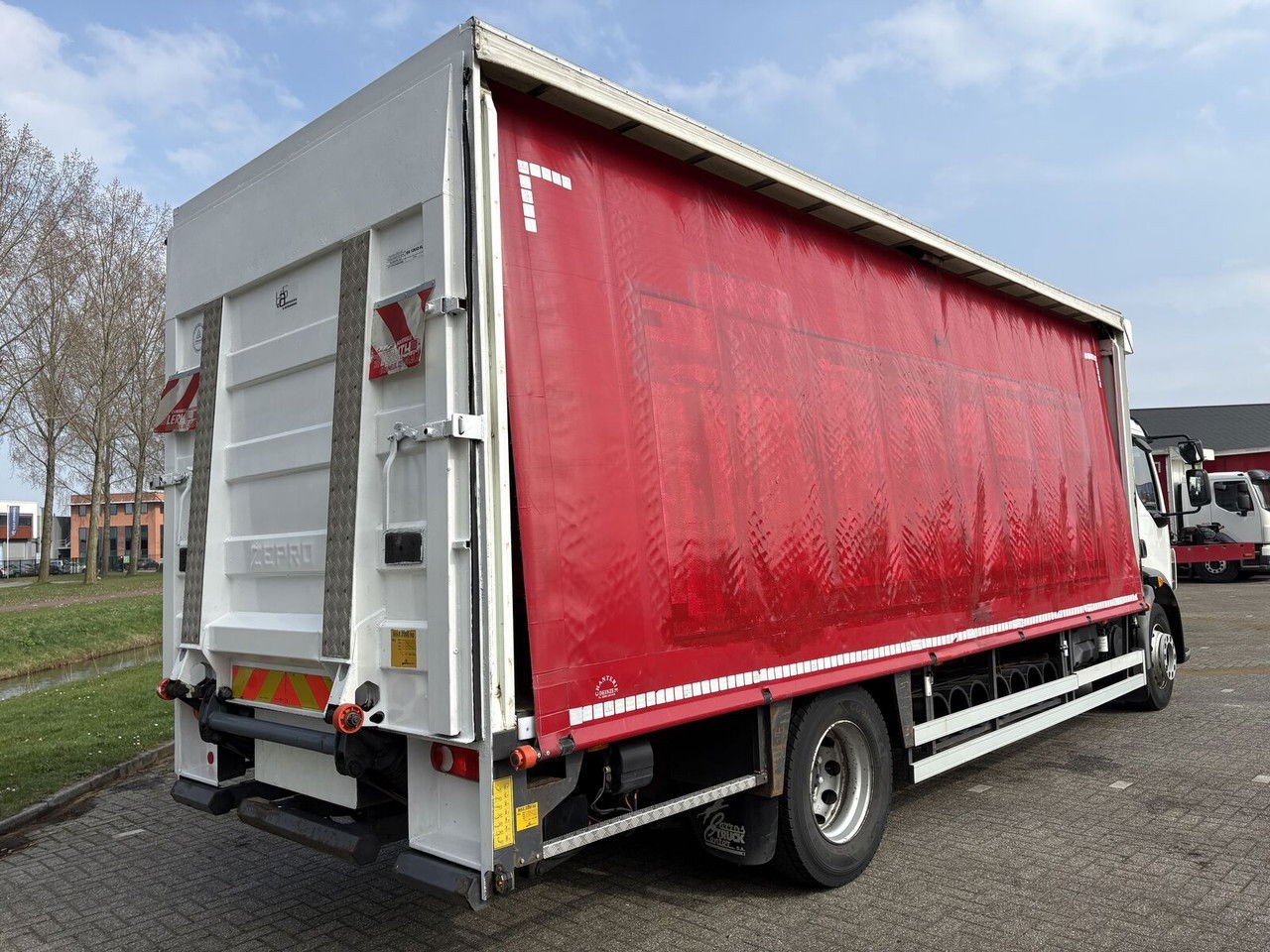 Volvo FE 240 Drankenwagen 6.82 m (240 FE )