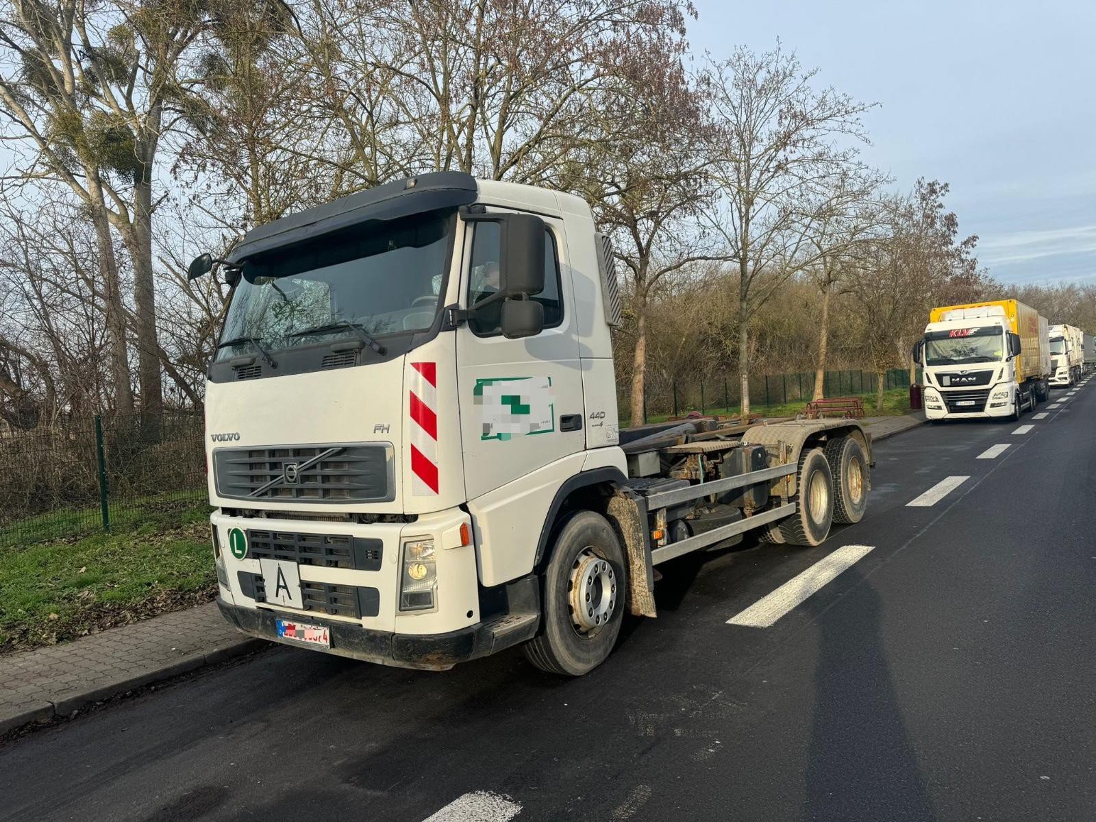 Volvo FH 440 6X4R (FH 440 )