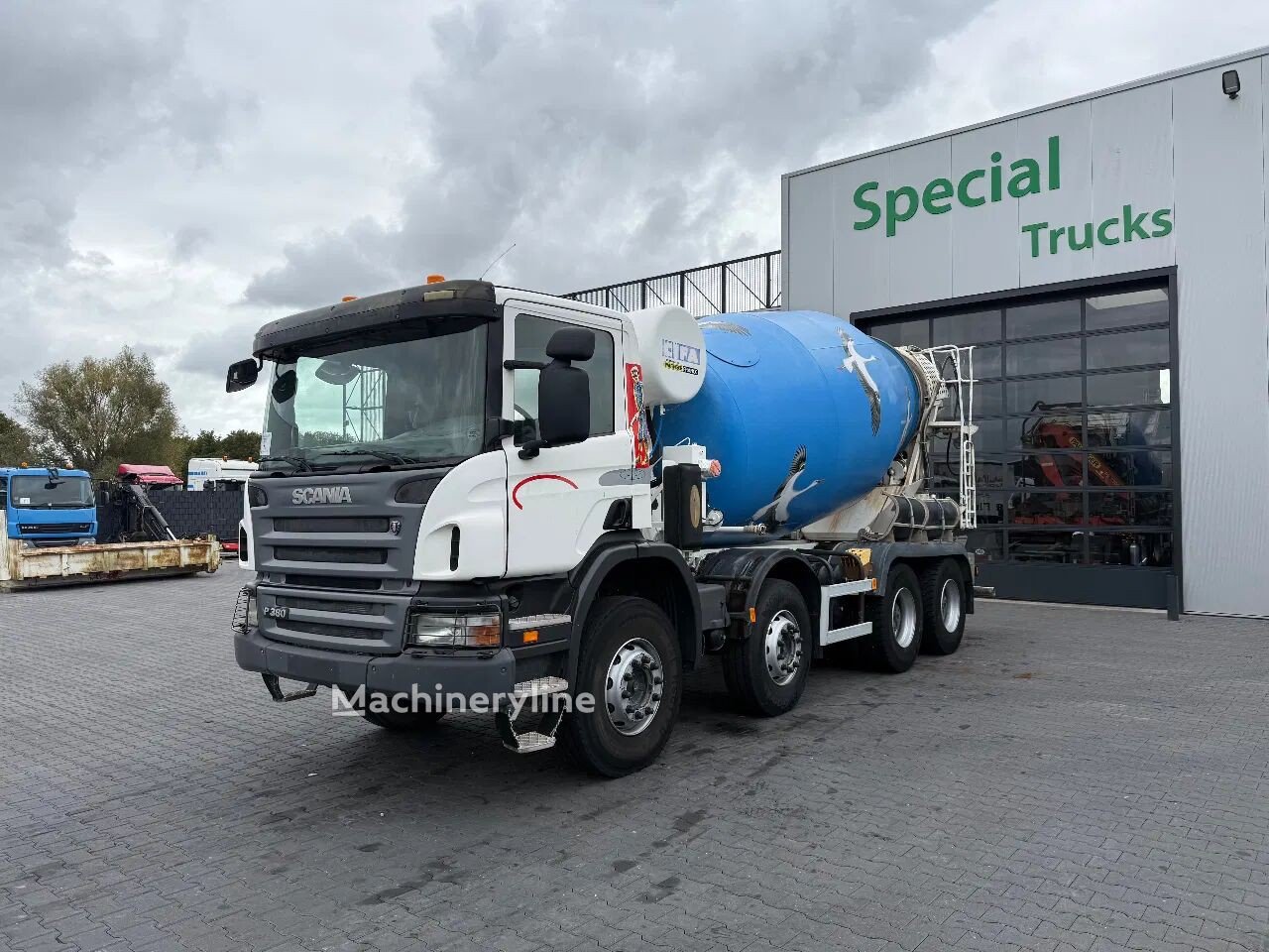 Scania (P380 8×4  )