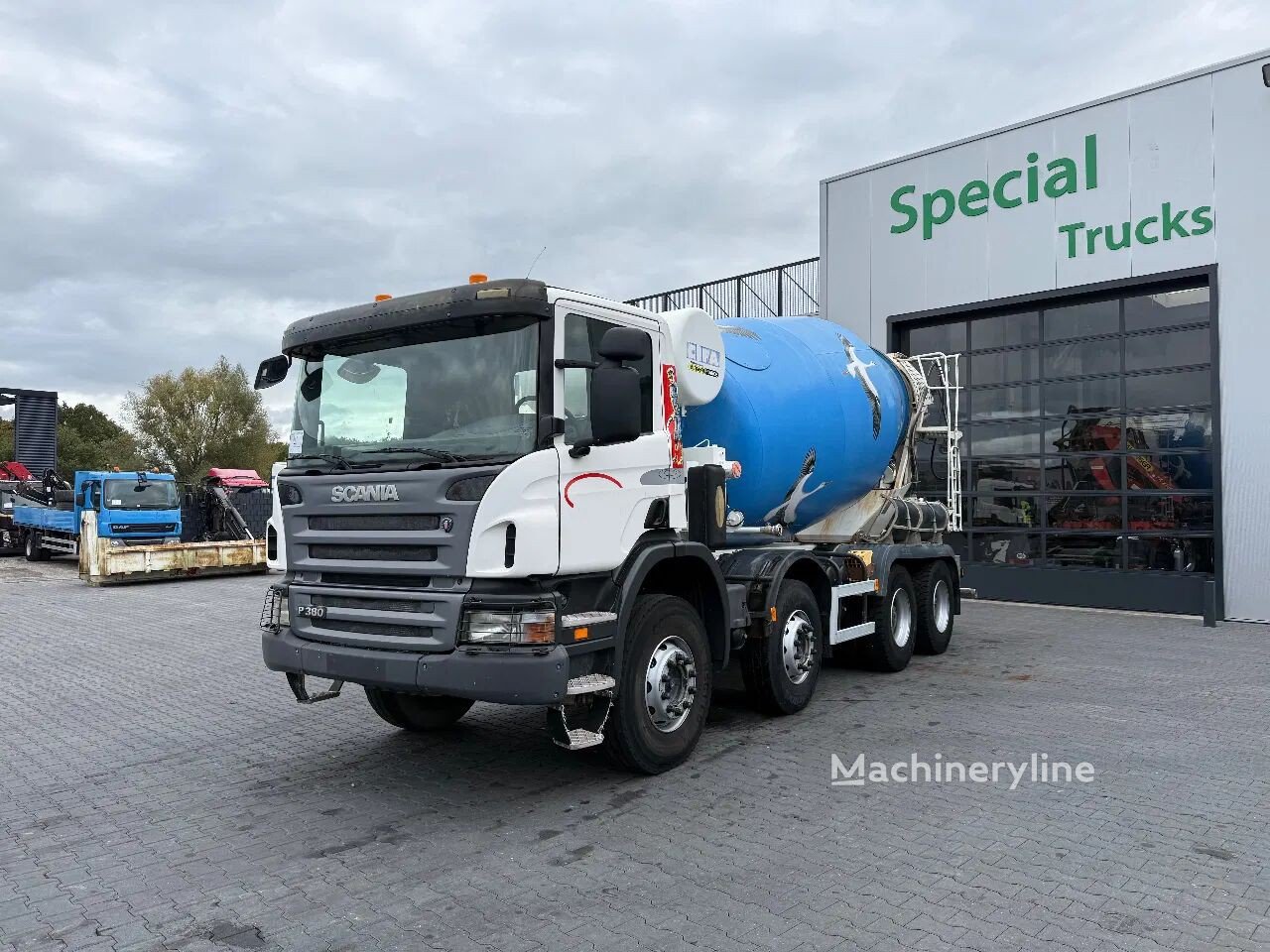 Scania (P380 8×4  )