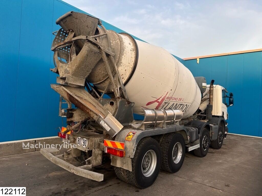 Scania (P 380 8×4 )