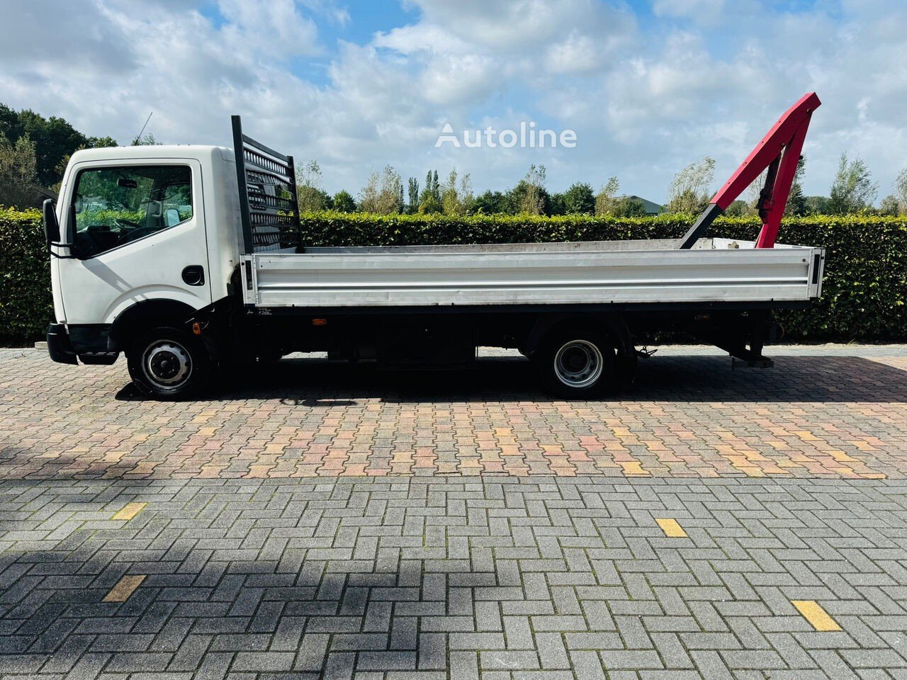 Nissan (Cabstar E 130.35 2.5 dCi OPEN LAADBAK )