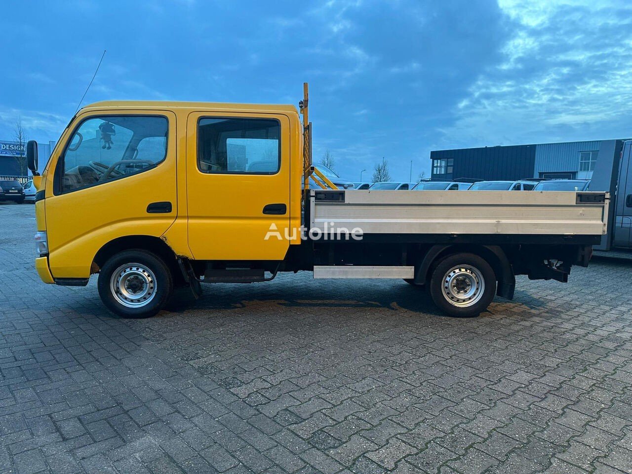 Toyota (Dyna 100 2.5 D4-D 90 DC )