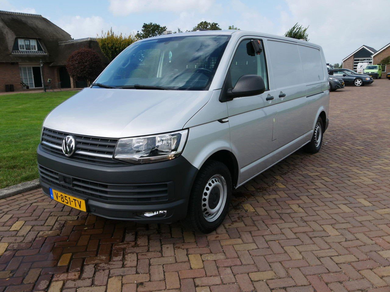 Volkswagen Transporter 2.0 TSI L2H3 Highline 110kW CNG AC Camera 2xDoor (Transporter )