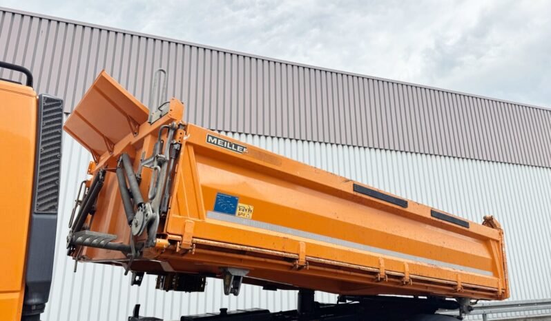 
								IVECO (Trakker AD260T41 6×4 ) full									