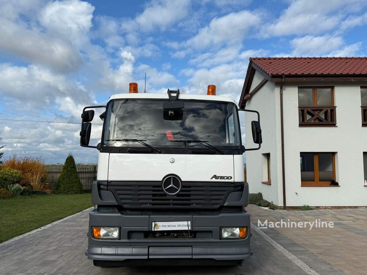 Mercedes-Benz (Atego 2533 )