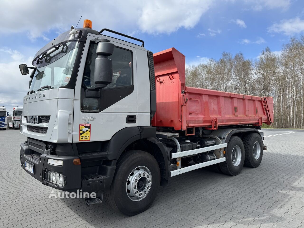 IVECO (TRAKKER 410 6×4 HYDROBURTA NOWE OPONY )
