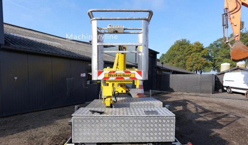 
								NISSAN CABSTAR 12m full									