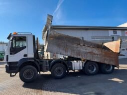 IVECO (TRAKKER 450 )