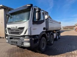 
										IVECO (TRAKKER 450 ) full									