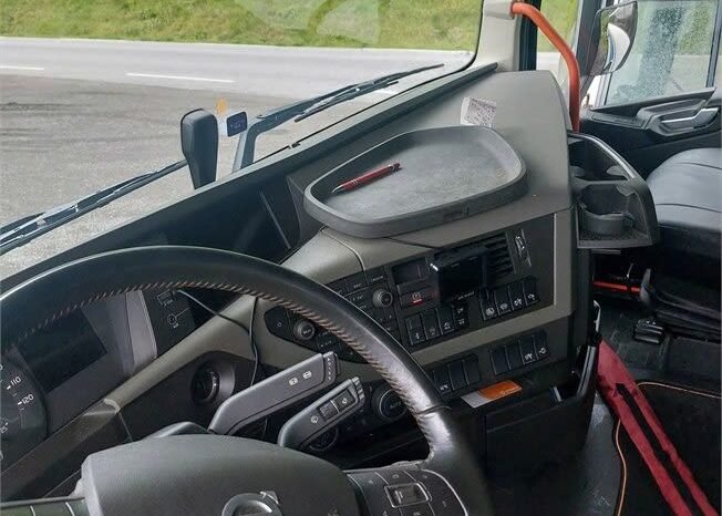 
								Volvo FH16 750 full									