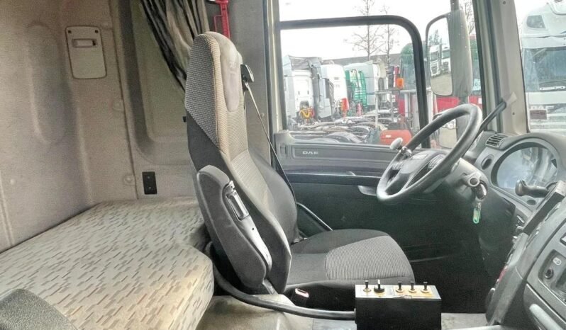
								DAF CF 460 6×2, eje elevable, eje direccional full									