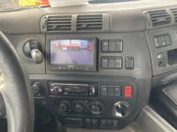 
										DAF CF 460 6×2, eje elevable, eje direccional full									