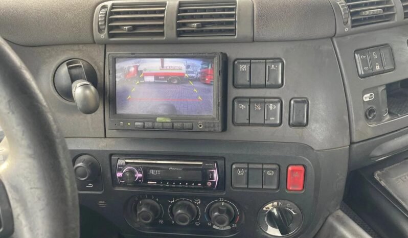 
								DAF CF 460 6×2, eje elevable, eje direccional full									