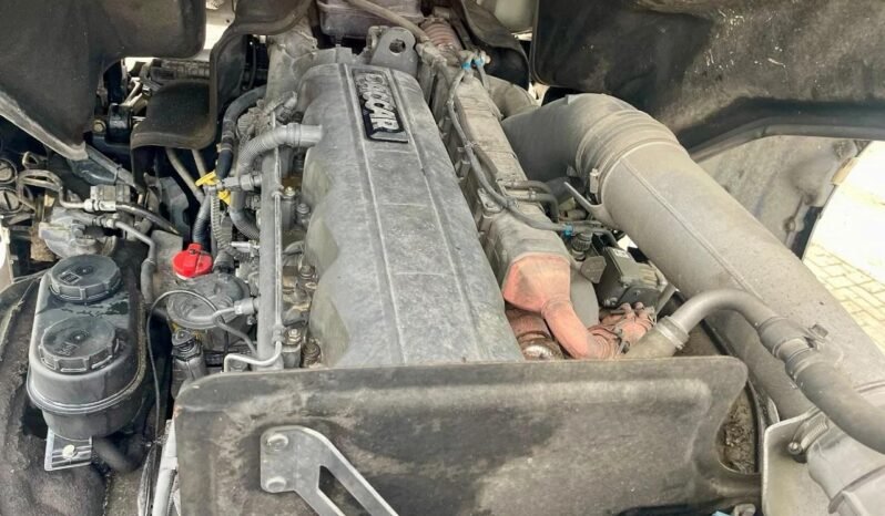 
								DAF CF 460 6×2, eje elevable, eje direccional full									