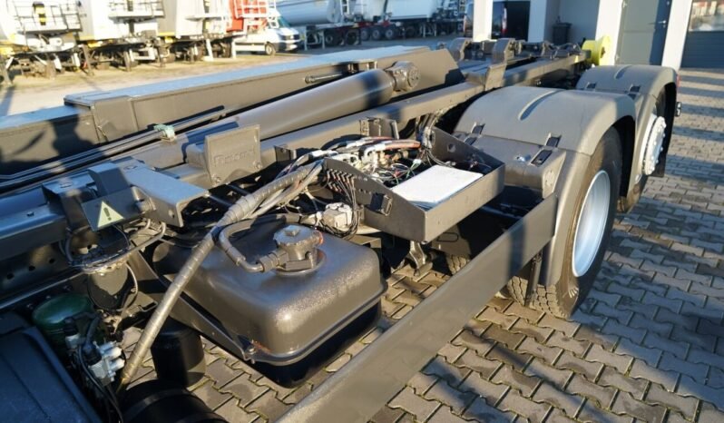 
								MAN TGS 26.440 (26.440 TGS ) full									