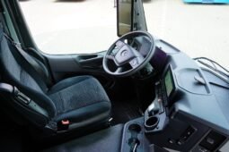 
										Mercedes-Benz Actros 1833 4×2 Caja Cerrada con Trampilla full									