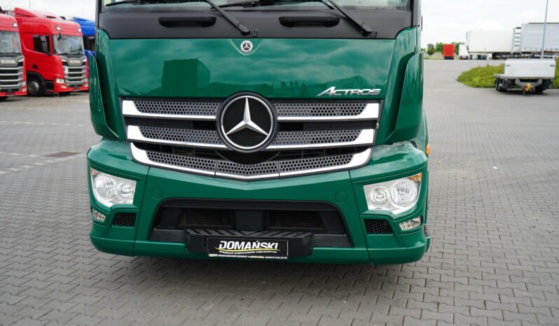 
								Mercedes-Benz Actros 1833 4×2 Caja Cerrada con Trampilla full									