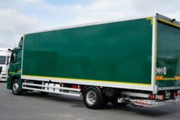 
										Mercedes-Benz Actros 1833 4×2 Caja Cerrada con Trampilla full									