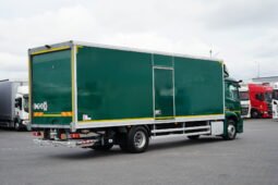 Mercedes-Benz Actros 1833 4×2 Caja Cerrada con Trampilla