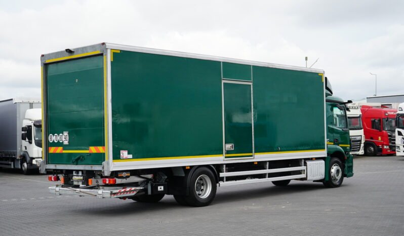 
								Mercedes-Benz Actros 1833 4×2 Caja Cerrada con Trampilla full									