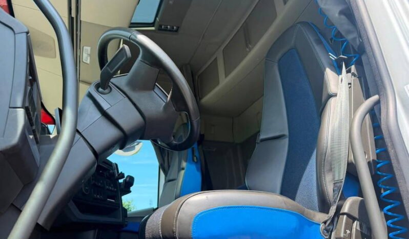 
								Volvo FH 13.540 6×2 Retarder 70T GCW Eje Direccional full									