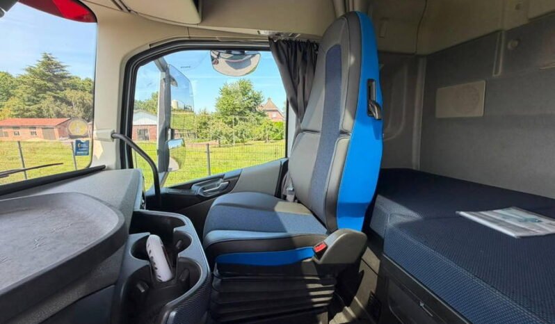 
								Volvo FH 13.540 6×2 Retarder 70T GCW Eje Direccional full									