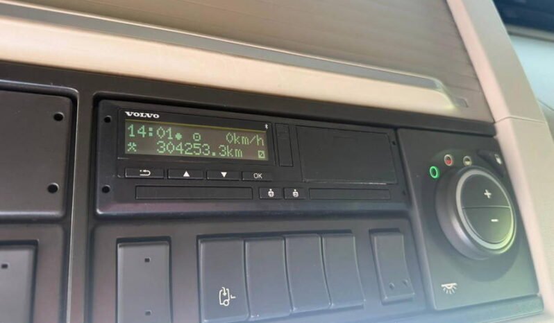 
								Volvo FH 13.540 6×2 Retarder 70T GCW Eje Direccional full									