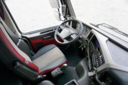 
										Volvo FM 460 6×2 Isotermo con Plataforma full									