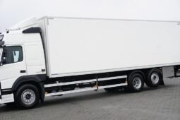 
										Volvo FM 460 6×2 Isotermo con Plataforma full									