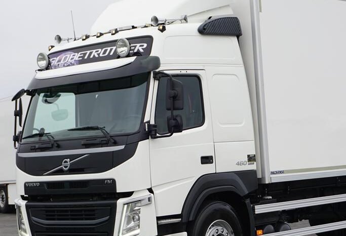 
								Volvo FM 460 6×2 Isotermo con Plataforma full									