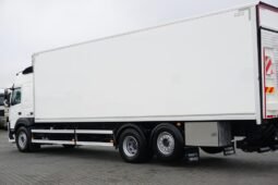 
										Volvo FM 460 6×2 Isotermo con Plataforma full									